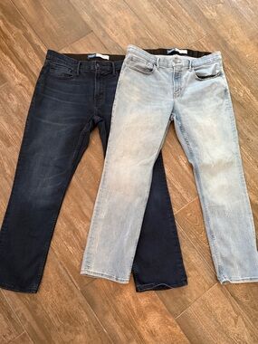Old Navy 2-pairs of 360 Stretch Straight Jeans in Dark & Light Wash